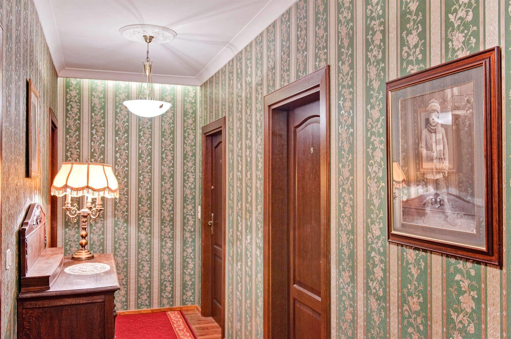 Apartment Retro *
